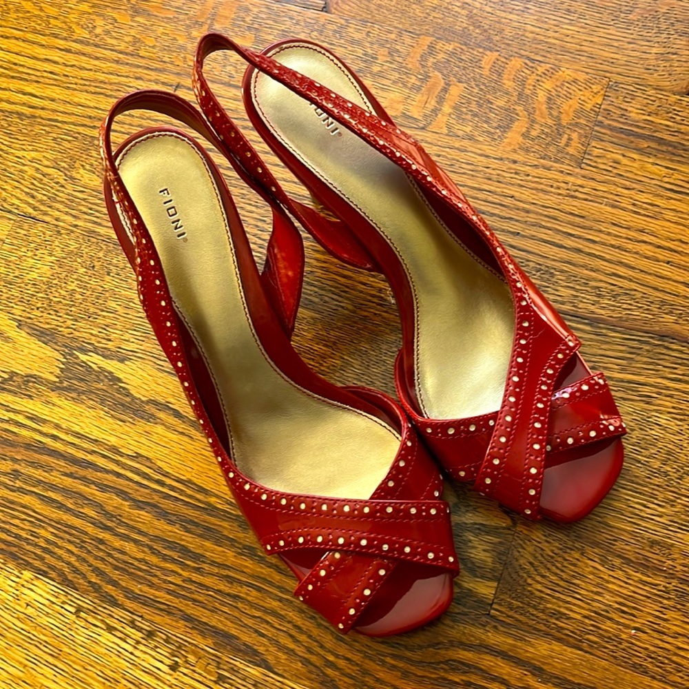 Women’s Fioni Red Patent Leather Slingback Heels 9